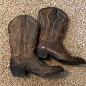 Ariat Heritage R Toe Western Boot